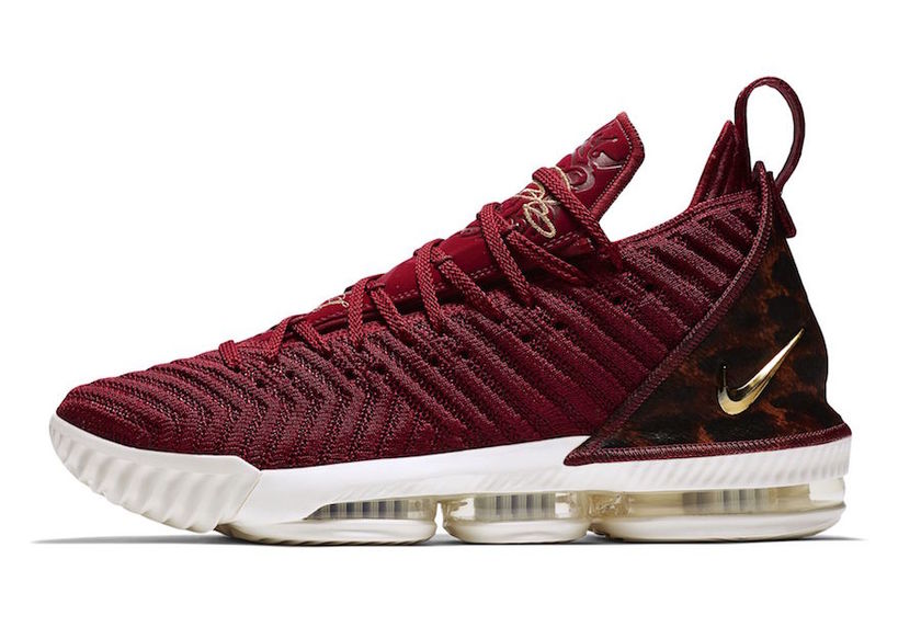 Nike-LeBron-16-King-AO2588-601-Release-Date-1.jpg