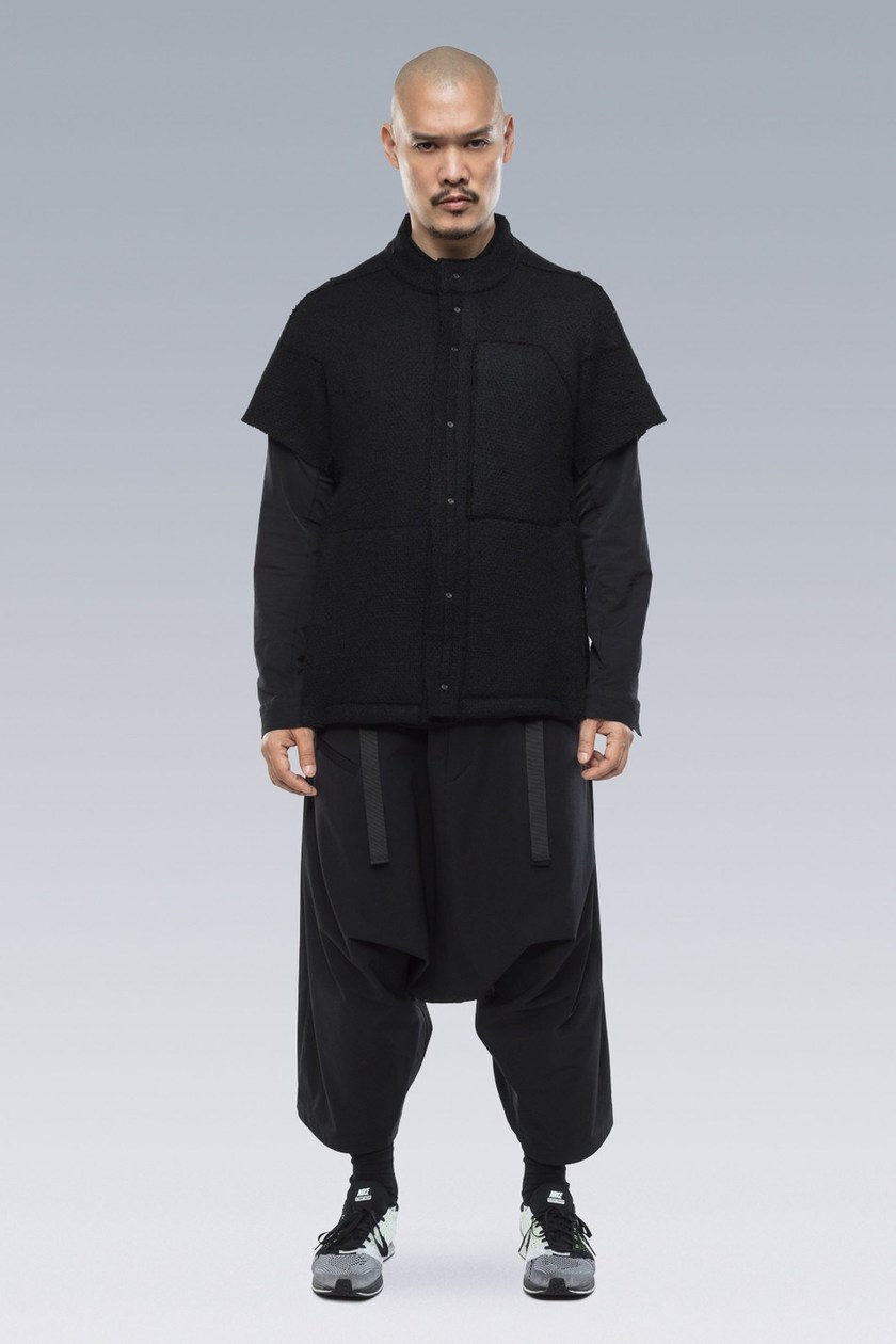 https_2F2Fhypebeast.com2Fimage2F20182F102Facronym-fall-winter-2019-collection-lookbook-8.jpg