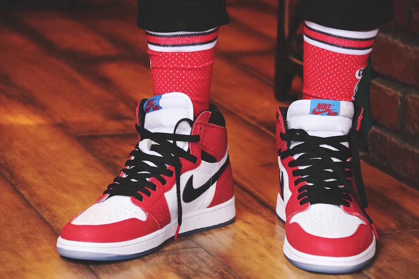 Air-Jordan-1-Chicago-Crystal-Release-Date-1.jpg