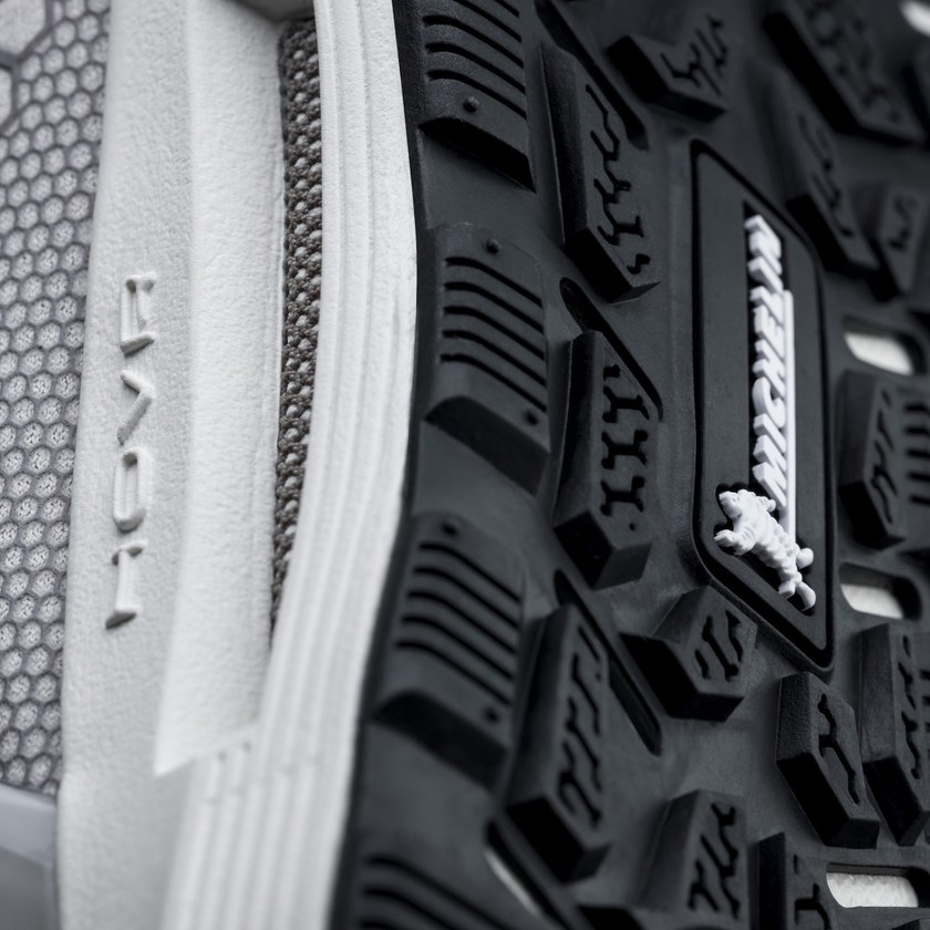 under-armour-ua-hovr-coldgear-reactor-05.jpg