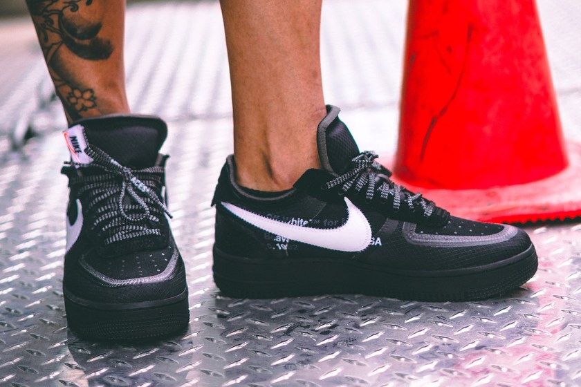 off-white-nike-air-force-1-v2-black-004.jpg