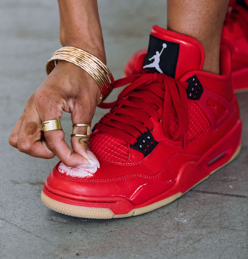 Air Jordan 4å身å¤:copyright:ç«çº¢è²å£é¦ç³éèçç»è