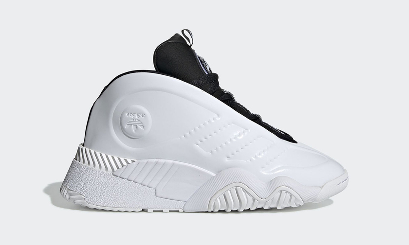 adidas-turnout-bball-EE9022_01_standard.jpg