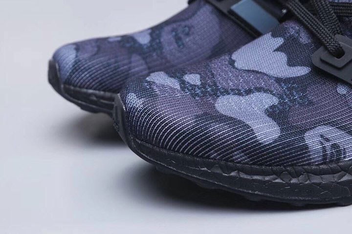 https_2F2Fhypebeast.com2Fimage2F20182F112Fa-closer-look-at-the-bape-x-adidas-ultraboost-black-camo-04.jpg