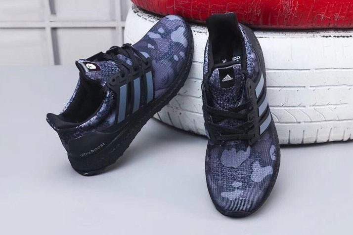 https_2F2Fhypebeast.com2Fimage2F20182F112Fa-closer-look-at-the-bape-x-adidas-ultraboost-black-camo-02.jpg