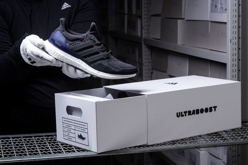 adidas-ultraboost-og-black-purple-retro-1.jpg