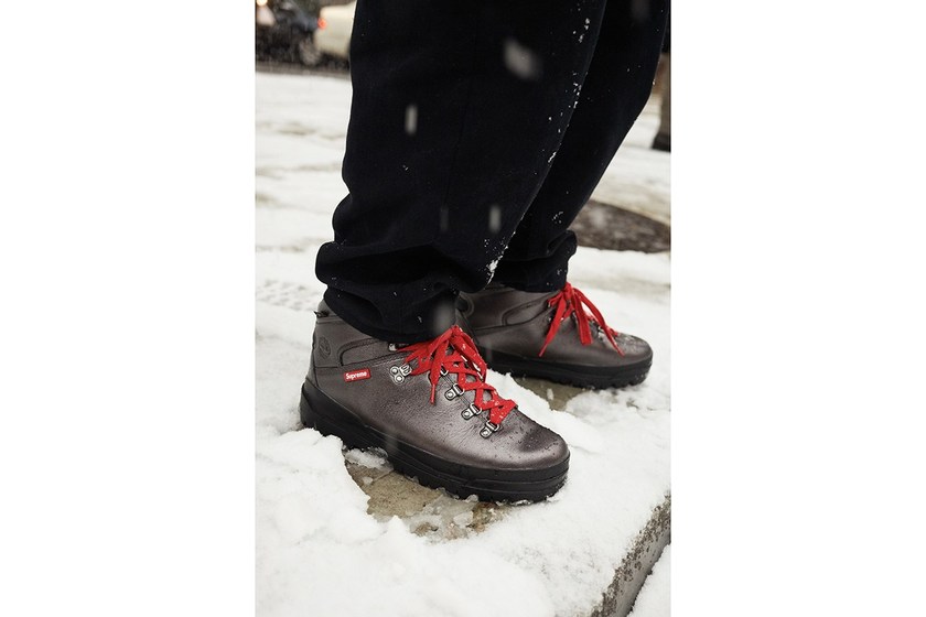 supreme-timberland-world-hiker-front-country-boot-2.jpg