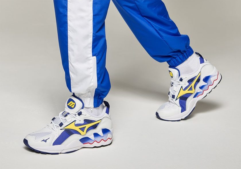 mizuno-wave-rider-1-og-ii-white-blue-yellow-release-date-6-1024x719.jpg