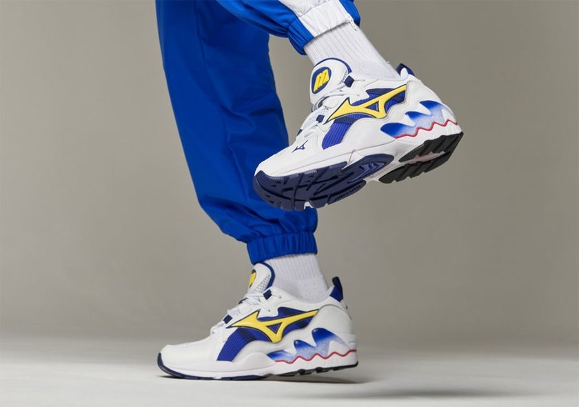 mizuno-wave-rider-1-og-ii-white-blue-yellow-release-date-3-1024x719.jpg