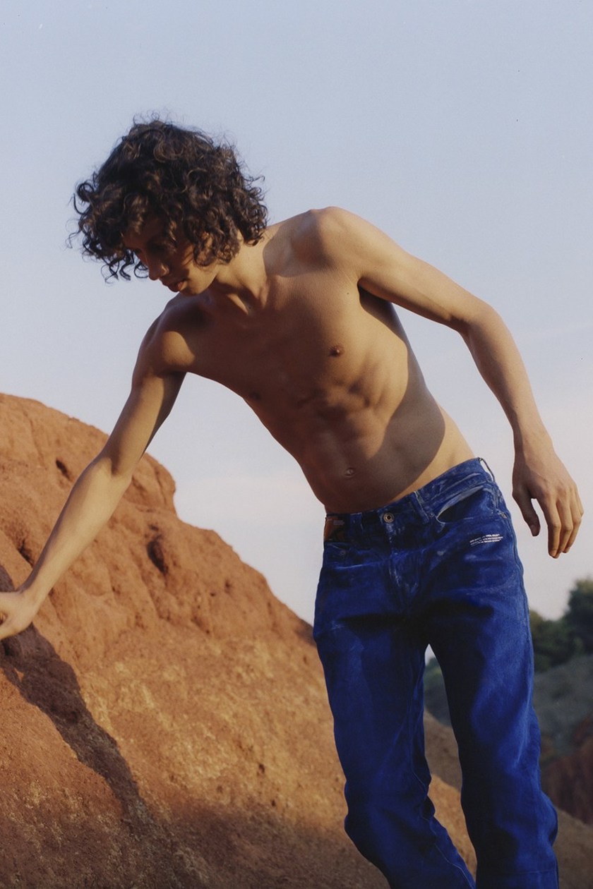 OFF-WHITE-spring-summer-2019-resort-denim-campaign-14.jpg