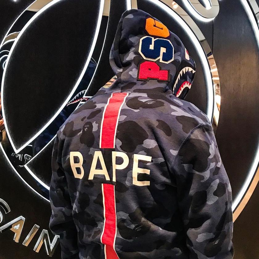 paris-saint-germain-bape-collaboration-collection-jacket-4.jpg