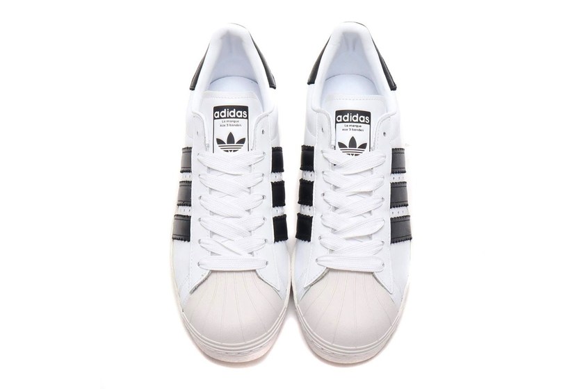 https_2F2Fhypebeast.com2Fimage2F20182F122Fadidas-superstar-80s-enlarged-stripes-003.jpg