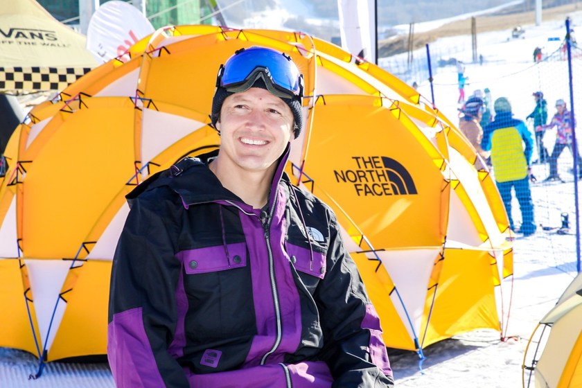 the-north-face-x-vans-skiing-collection-05.jpg