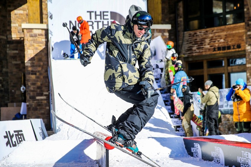 the-north-face-x-vans-skiing-collection-03.jpg