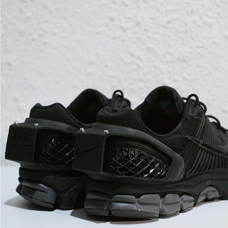 a-cold-wall-x-nike-zoom-vomero-5-custom-ziv-lee-4.jpg