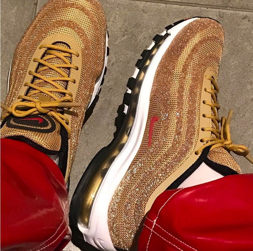 nike-air-max-97-metallic-gold-swarovski-1.jpg