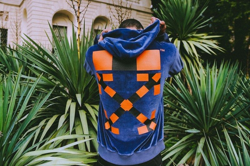 Off-White⢠å
¨æ° Selfridges ç¨ä½ç³»åç»å ´