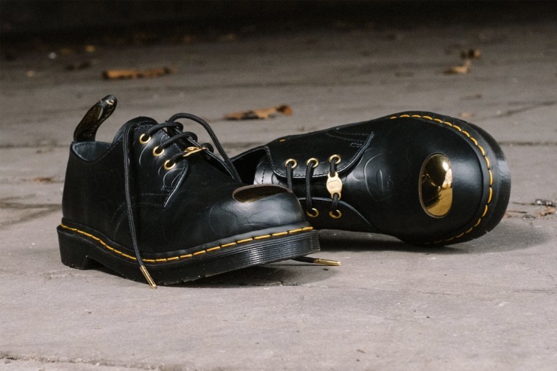 A BATHING APEÂ:registered: x Dr. Martens å
¨æ°è¯ä¹ç³»ååéç»å ´