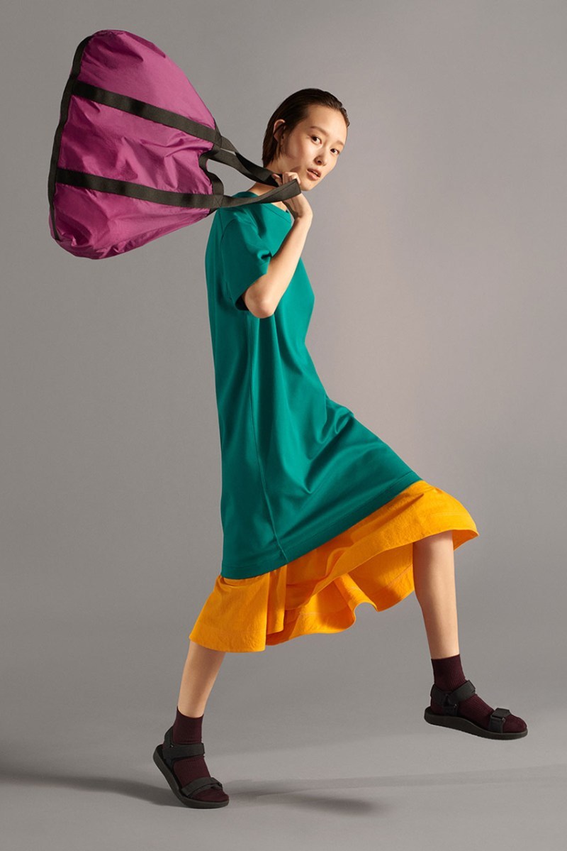主æé:registered::registered:è±è²èª¿ - UNIQLO U 2019 æ¥å¤ç³»å Lookbook æ£å¼ç¼ä½