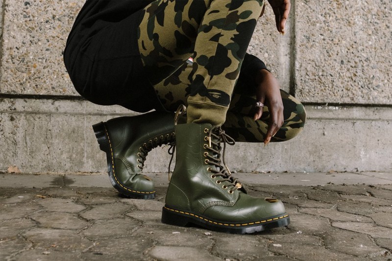 A BATHING APEÂ:registered: x Dr. Martens å
¨æ°è¯ä¹ç³»ååéç»å ´
