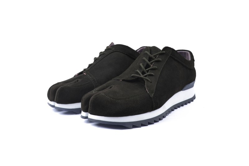 æ¶åè¿è¦½ LESS x oqLiq ææ°è¯ä¹ TABI è¶³è¢çéç³»å