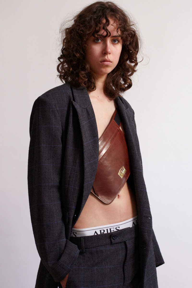 Aries ç¼ä½ 2019 æ¥å¤ç³»å Lookbook