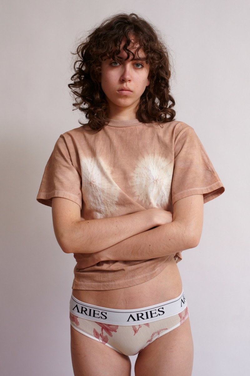 Aries ç¼ä½ 2019 æ¥å¤ç³»å Lookbook