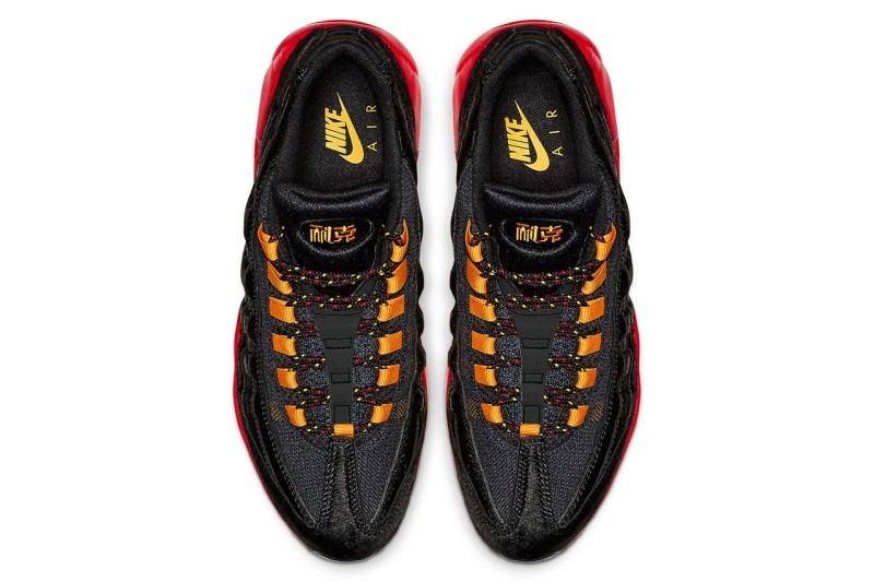 Nike Air Max 95 ä¸åæ°å¹´å¥æ³¨é
è²éåº