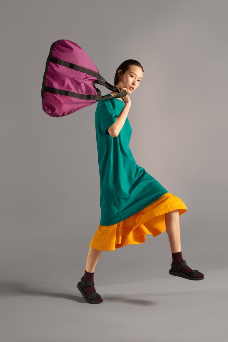UNIQLO U 2019 æ¥å¤ç³»åç¼å:registered:æ¥æå
Ž
