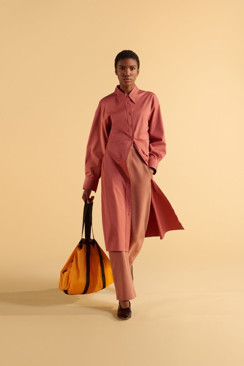 UNIQLO U 2019 æ¥å¤ç³»åç¼å:registered:æ¥æå
Ž