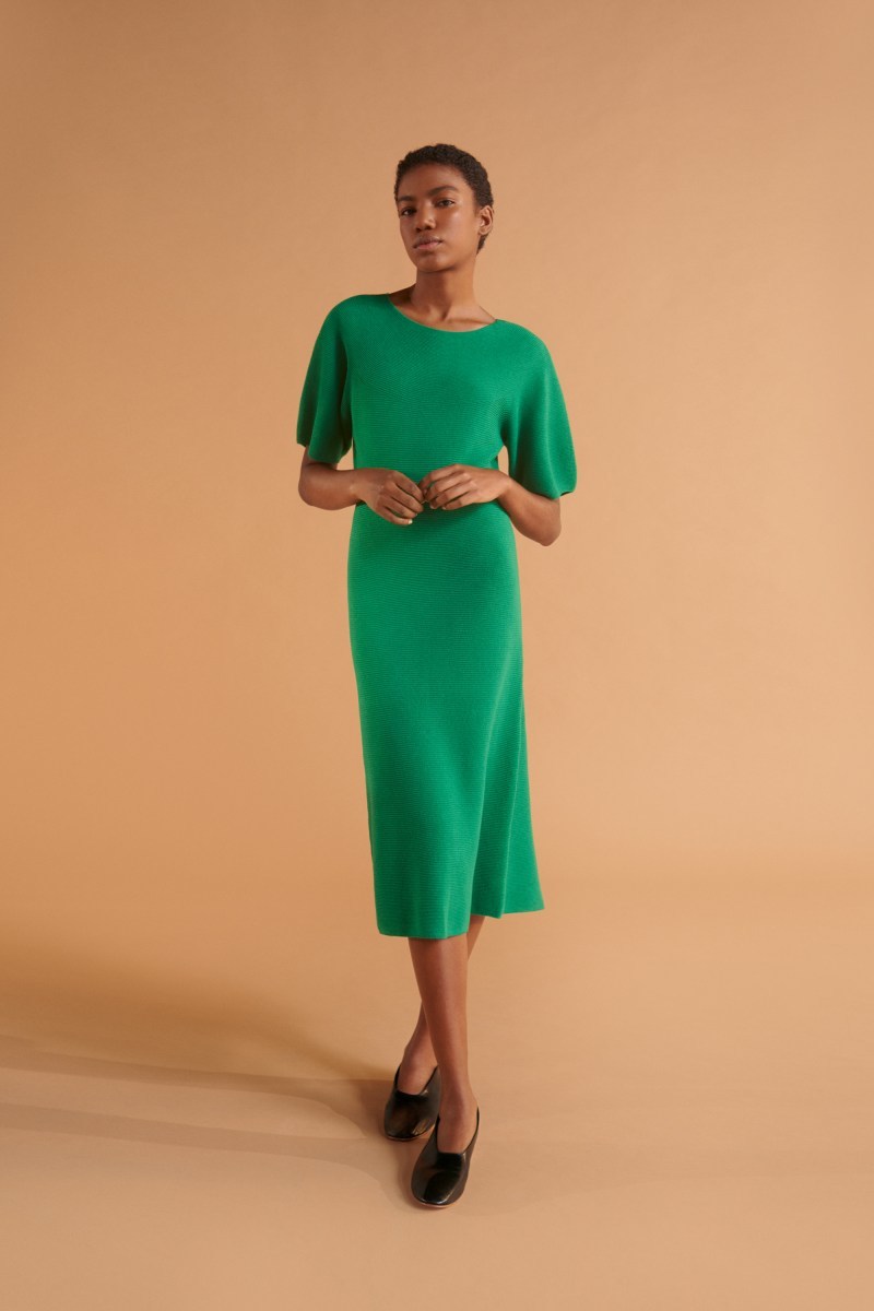 UNIQLO U 2019 æ¥å¤ç³»åç¼å:registered:æ¥æå
Ž