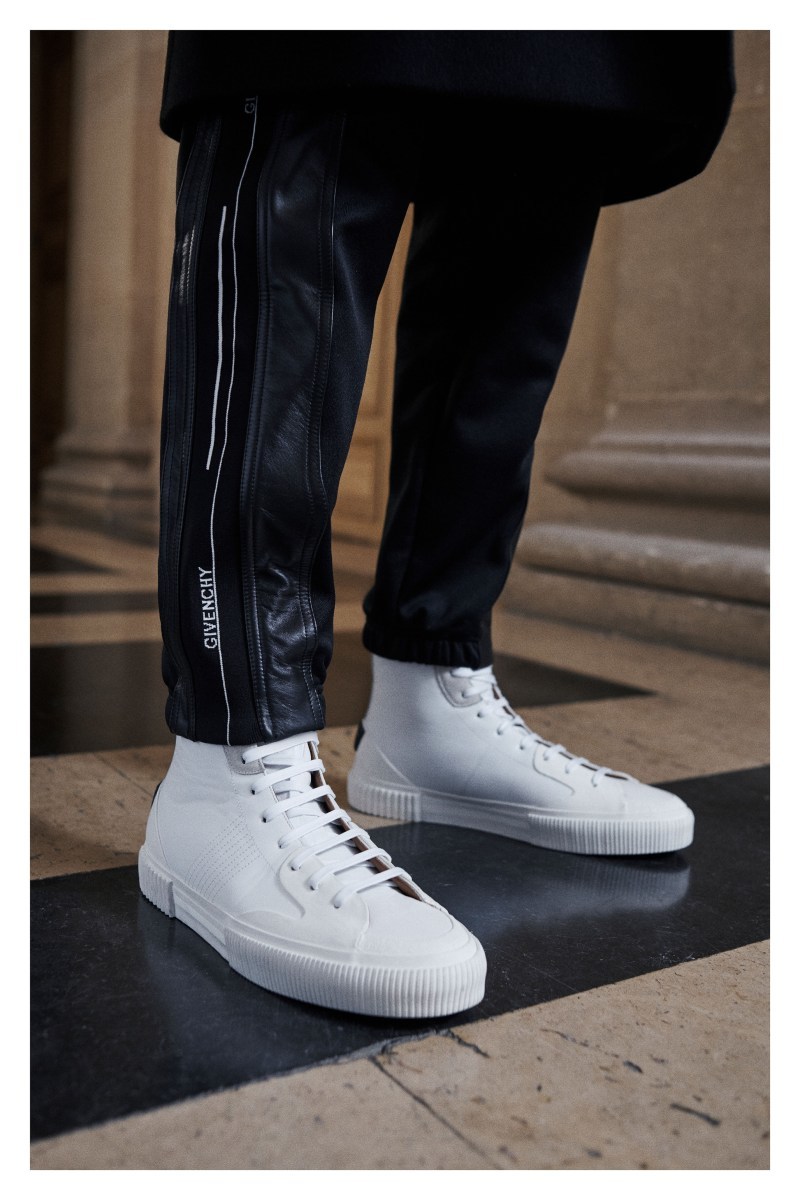 Givenchy ç¼ä½ 2019 ç§å¬ç³»å