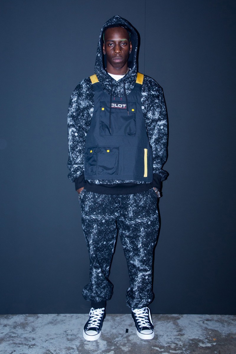 CLOT æ¼å·´é»å±ç¤º 2019 ç§å¬ãOut of This Worldãç³»å