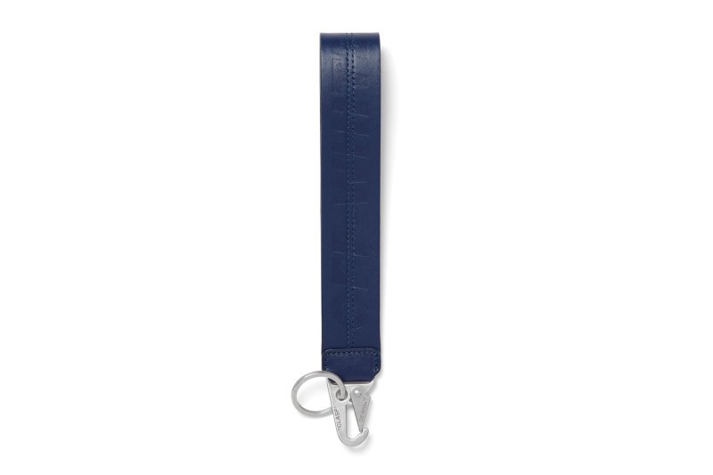 MR PORTER ç¨ä½ Off-White⢠å
¨æ° "MODERN OFFICE" ç³»å䏿¶