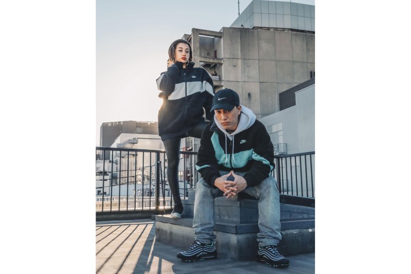 Nike è¿½å æ¨åºæ°é
è² Big Swoosh éé¢å¤å¥