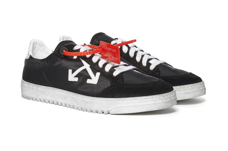 MR PORTER ç¨ä½ Off-White⢠å
¨æ° "MODERN OFFICE" ç³»å䏿¶
