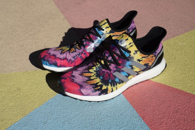 Foot Locker x adidas å
¨æ° SPEEDFACTORY AM4ATL ä¼åç»å ´