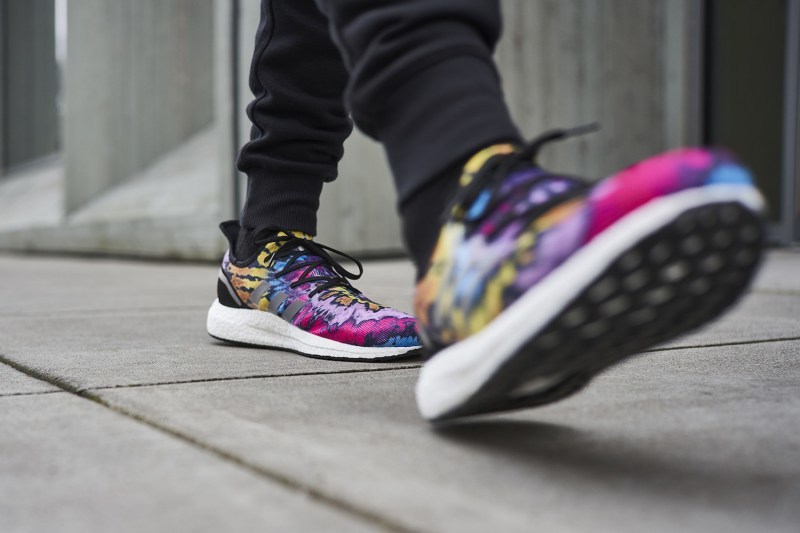 Foot Locker x adidas å
¨æ° SPEEDFACTORY AM4ATL ä¼åç»å ´