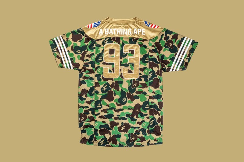 A BATHING APEÂ:registered: x adidas å
¨æ°è¯åç³»åæ£å¼ç¼ä½