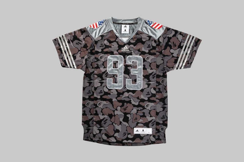 A BATHING APEÂ:registered: x adidas å
¨æ°è¯åç³»åæ£å¼ç¼ä½