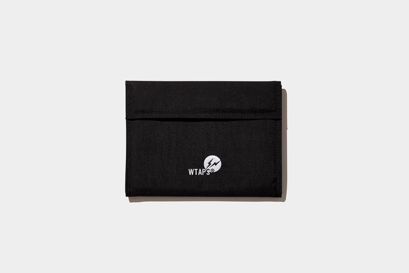 https___jp.hypebeast.com_files_2019_01_the-conveni-releases-wtaps-fragment-design-09.jpg