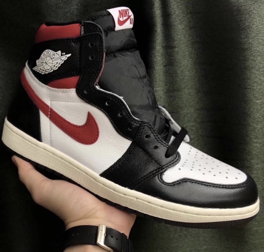 Air Jordan 1é»è²ç½è²å¥èº«æ¿çº¢è²555088-061 2019å叿¥æ