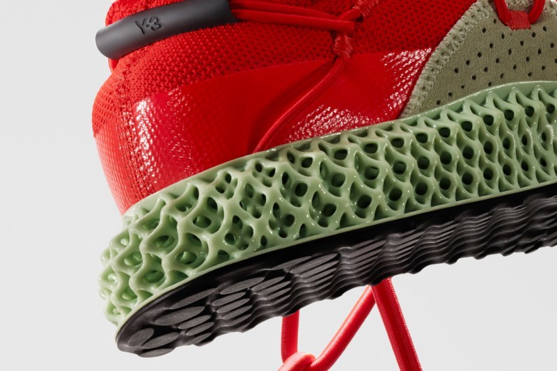 Y-3 æ¨åº 2019 æ¥å¤å¨æ° RUNNER 4D éæ¬¾