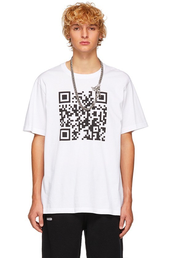 無言以對-Vetements 推出印上「QR Code」的 Print Tee