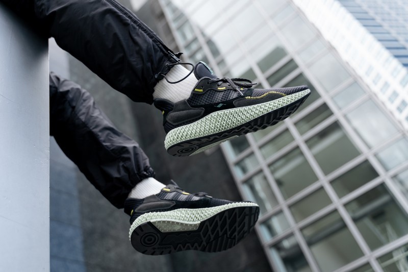 æ¶å
é è¦½ adidas ZX 4000 4D å
¨æ°ãCarbonãé
è²