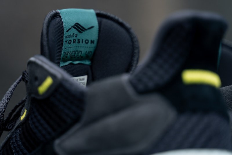 æ¶å
é è¦½ adidas ZX 4000 4D å
¨æ°ãCarbonãé
è²