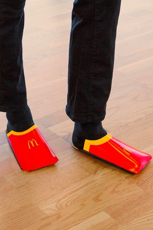 åè´æ¬ Balenciagaï¼McDonald's æå°æ¨åºãè¯æ¢çéã