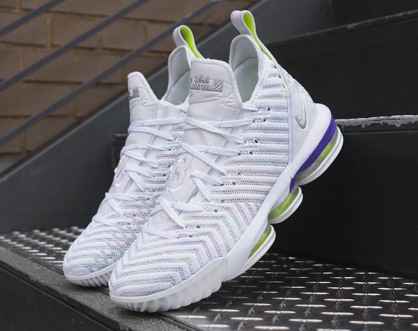 Nike LeBron 16å·´æ¯å
å¹´ç½è²å¤è²è¶
è¡èAO2588-102å叿¥æ