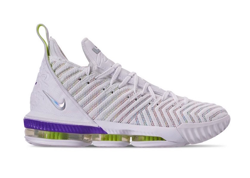 Nike LeBron 16 Buzz Lightyearç½è²å¤è²è¶
级è¡èAO2588-102å叿¥æPirce