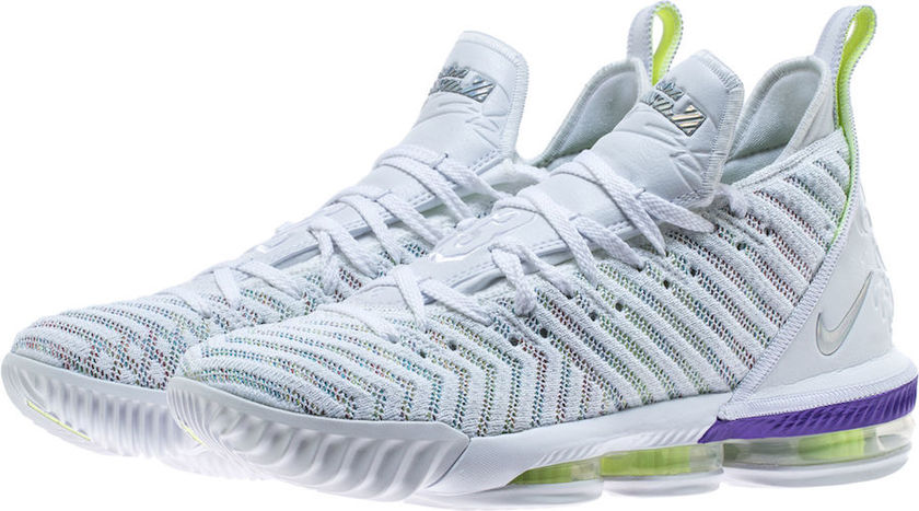 Nike LeBron 16 Buzz Lightyearç½è²å¤è²è¶
级è¡èAO2588-102å叿¥æPirce